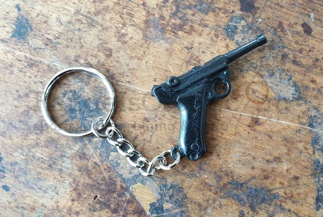 Schlüsselanhänger Pistole P08 Luger