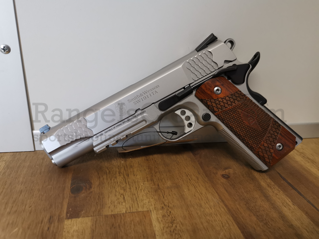 Smith & Wesson 1911 TA E-Series .45 ACP Smith & Wesson 1911 TA E-Series .45 ACP