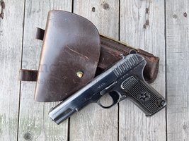 Tokarev TT33 inkl. Magazin & Holster - TOP Zustand Tokarev TT33 inkl. Magazin & Holster - TOP Zustand
