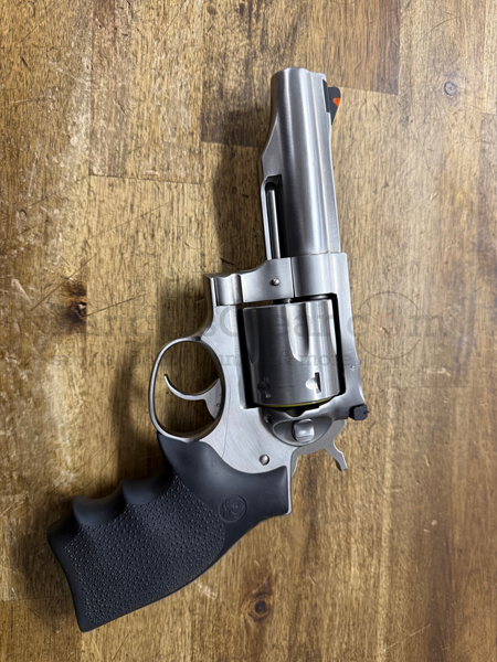 Ruger Redhawk 4,2" .44 Magnum Vorführwaffe